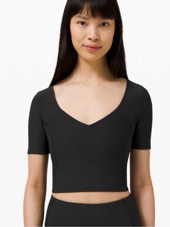 lululemon athletica Tops - LULULEMON Ribbed Contoured V-Neck Yoga Short Sleeve Shirt size 6